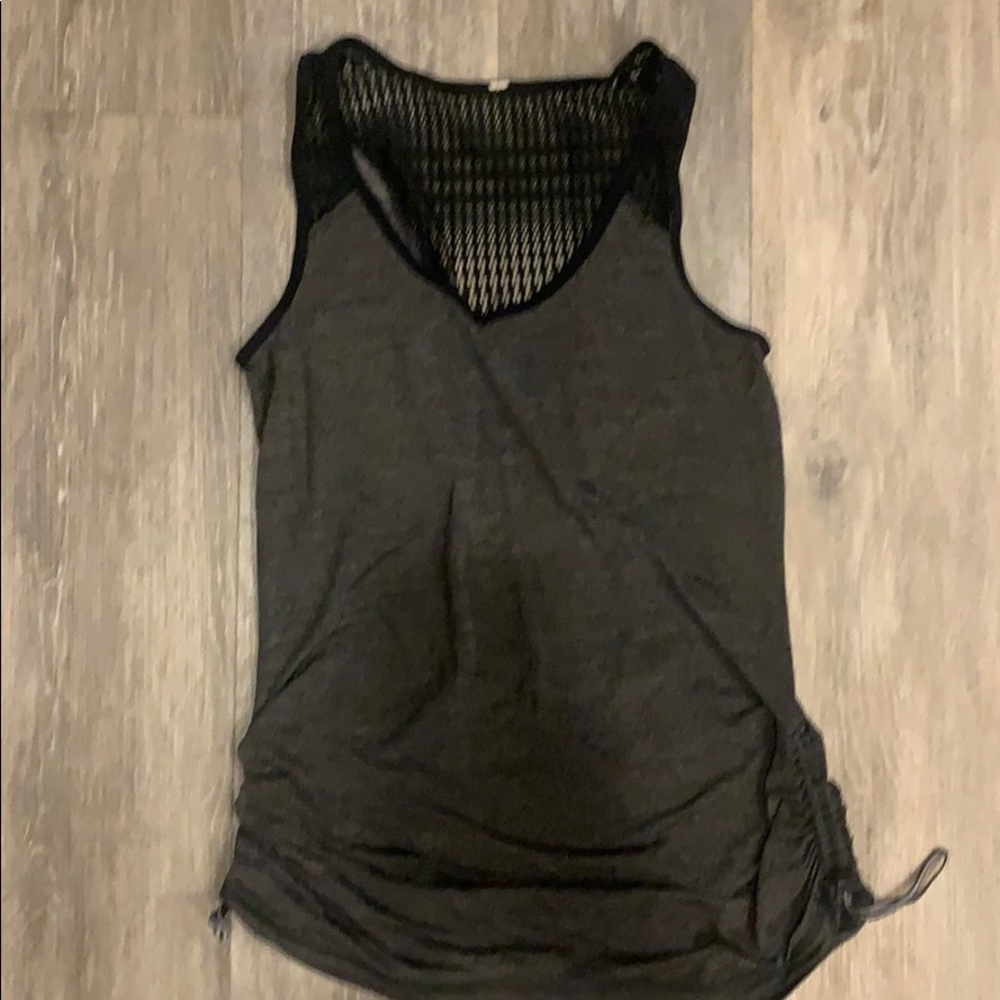 Women’s lulu lemon tank top